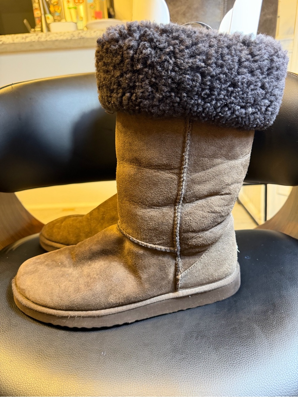 Ugg Australia F8008C Suede Sherling Leather Boots Size W10
